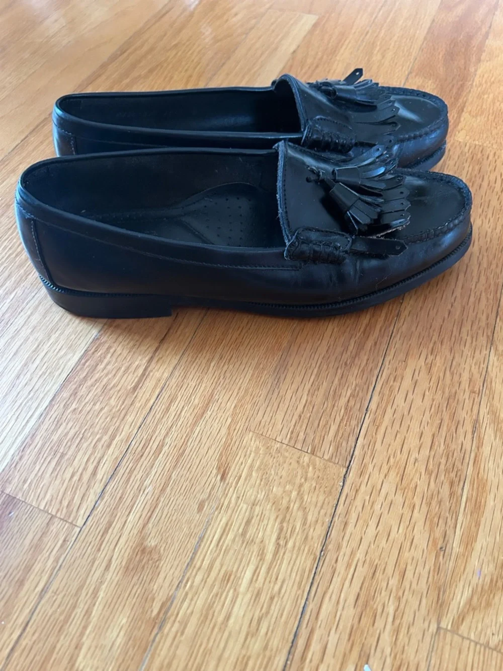 GH Bass Black Tassel Loafers Size~9 1/2